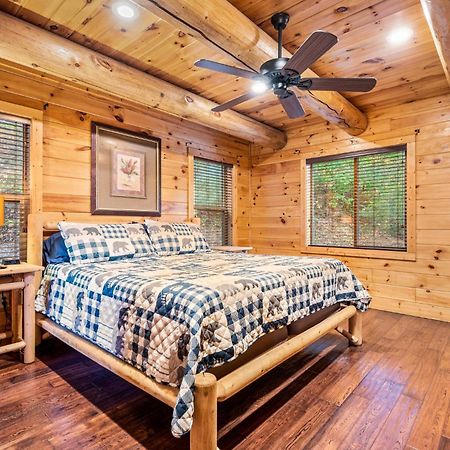 Relaxation Retreat - Pickleball Cabin - Wi-Fi, Fire Pit With Bar, Game Room, Hot Tub, Pool Access - Mins To Pf Sevierville Ngoại thất bức ảnh