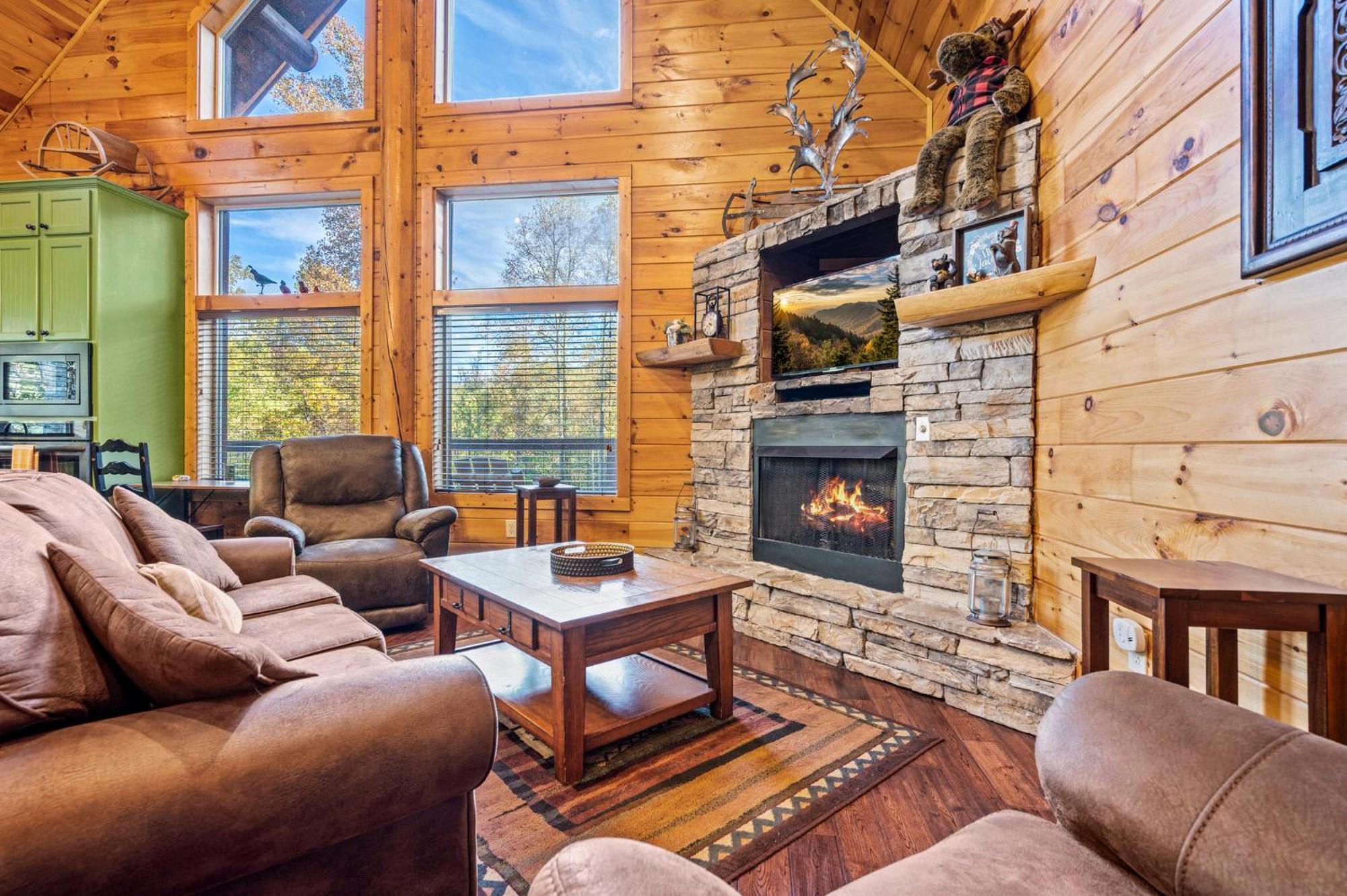 Relaxation Retreat - Pickleball Cabin - Wi-Fi, Fire Pit With Bar, Game Room, Hot Tub, Pool Access - Mins To Pf Sevierville Ngoại thất bức ảnh