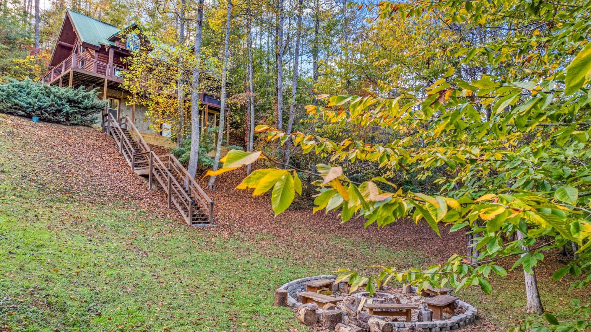 Relaxation Retreat - Pickleball Cabin - Wi-Fi, Fire Pit With Bar, Game Room, Hot Tub, Pool Access - Mins To Pf Sevierville Ngoại thất bức ảnh