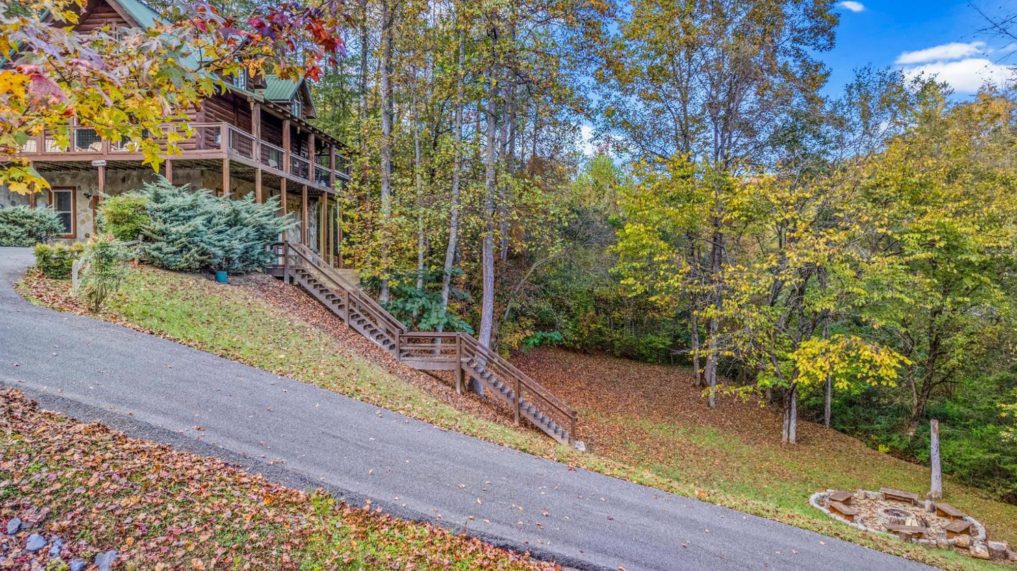 Relaxation Retreat - Pickleball Cabin - Wi-Fi, Fire Pit With Bar, Game Room, Hot Tub, Pool Access - Mins To Pf Sevierville Ngoại thất bức ảnh