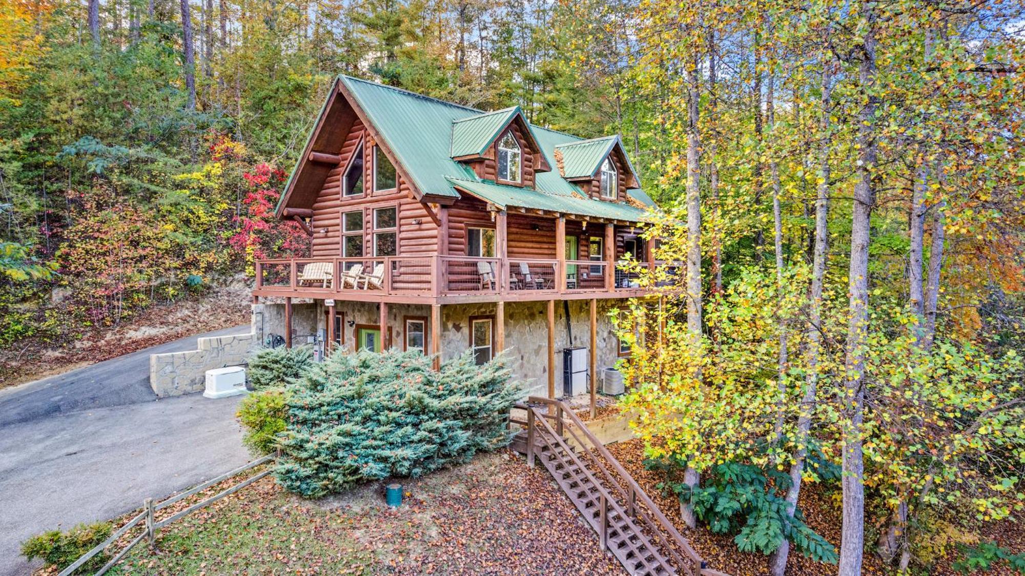 Relaxation Retreat - Pickleball Cabin - Wi-Fi, Fire Pit With Bar, Game Room, Hot Tub, Pool Access - Mins To Pf Sevierville Ngoại thất bức ảnh