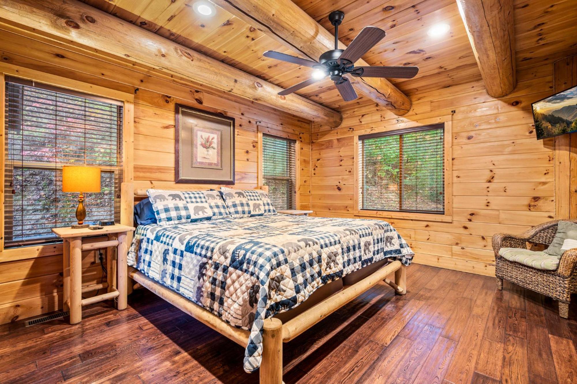 Relaxation Retreat - Pickleball Cabin - Wi-Fi, Fire Pit With Bar, Game Room, Hot Tub, Pool Access - Mins To Pf Sevierville Ngoại thất bức ảnh
